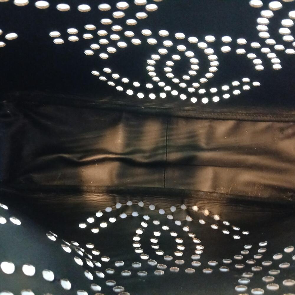 2PC Authentic CHANEL Vintage Black Patent Leather Perforated CC Tote Set $4,000 - Picture 10 of 12